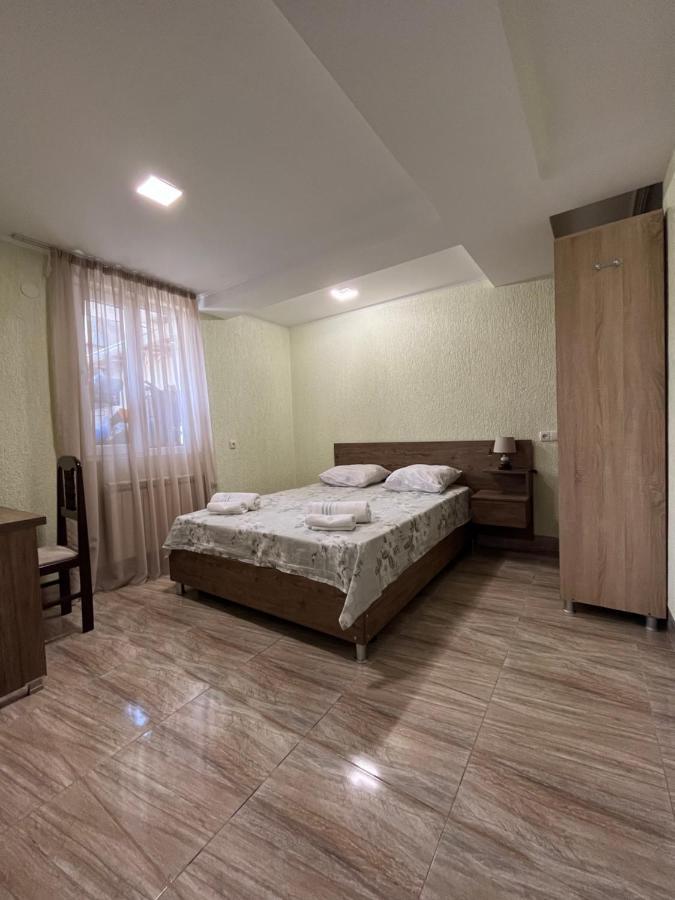 Готель House On Ganja Street Кутаїсі Екстер'єр фото